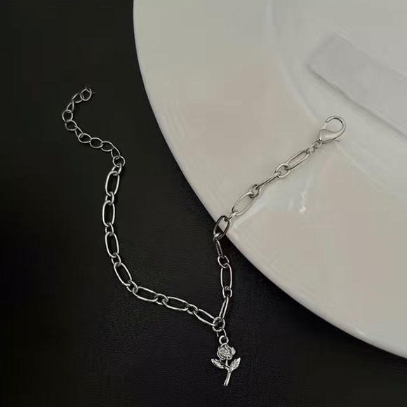 Alt Rose Bracelet Silver Chain Link Charm Flower - Picture 2 of 8